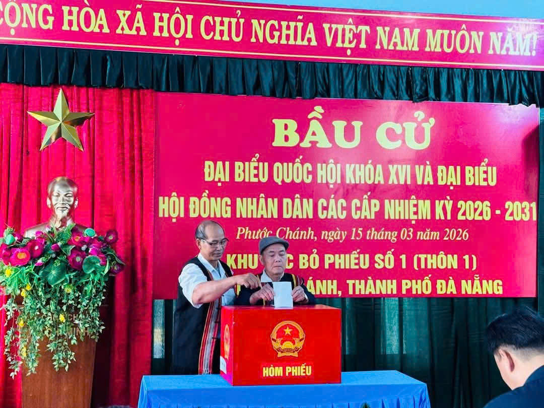 Cử tri xã Phước Chánh nô nức tham gia ngày hội bầu cử